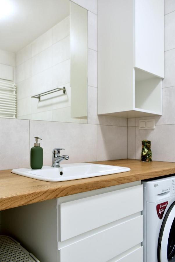 Fabryczna Apartment วูดช์ ภายนอก รูปภาพ
